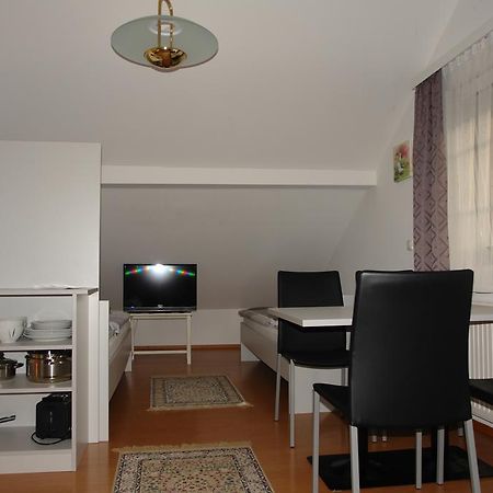 Schwanenstadt Gaestehaus Daniela מראה חיצוני תמונה