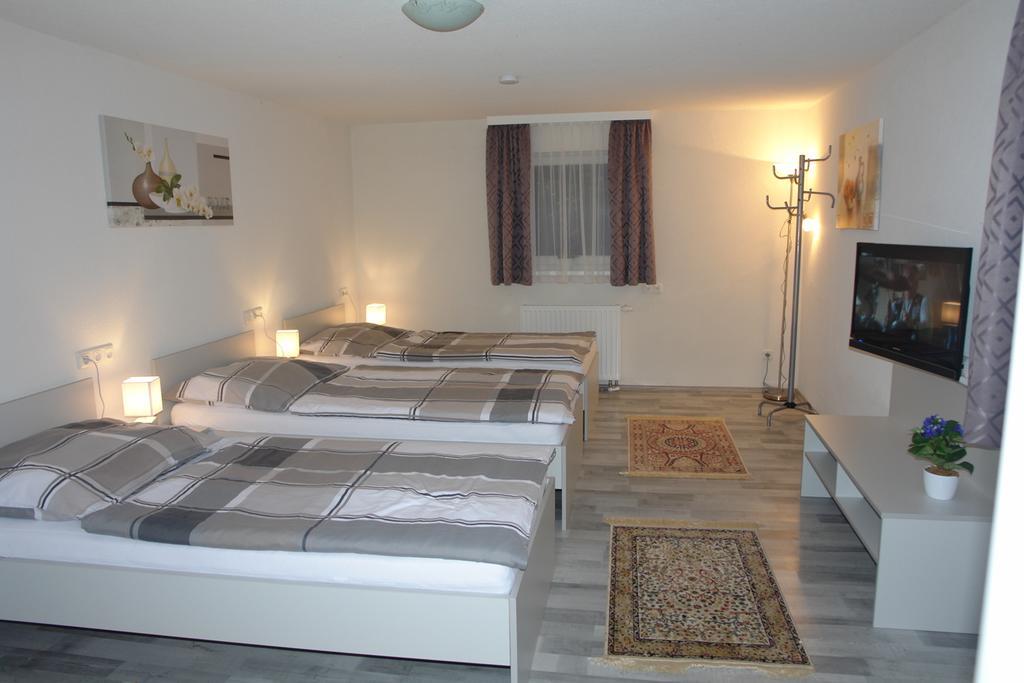Schwanenstadt Gaestehaus Daniela מראה חיצוני תמונה